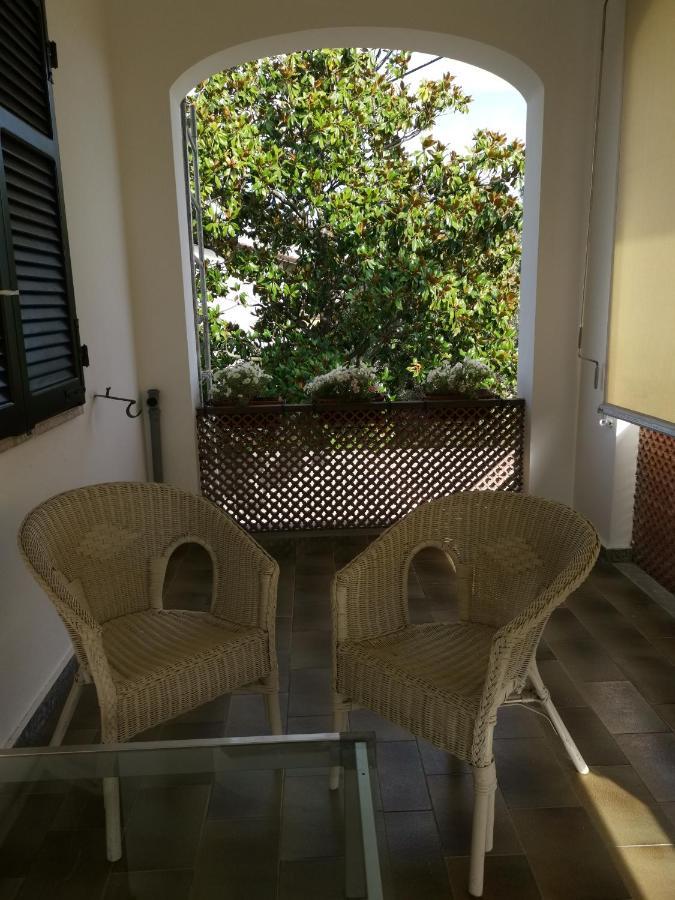 Villa Flora Affittacamere Luni المظهر الخارجي الصورة
